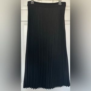 NWT Loft Black Dark Charcoal Full Length Pleated Skirt Size 4